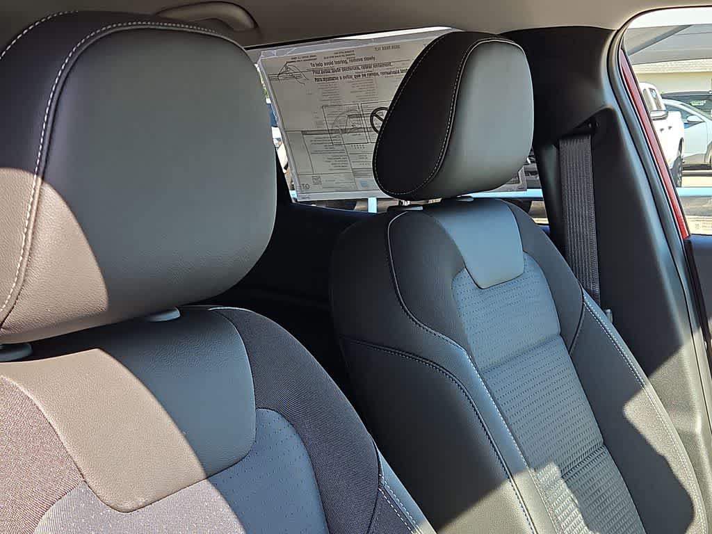 2026 Chevrolet Trax LT - Photo 18
