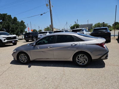 2024 Hyundai Elantra SEL