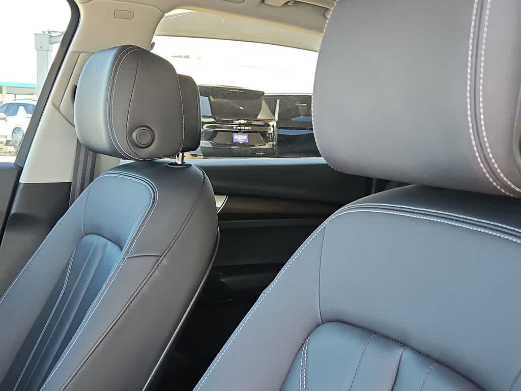 2023 Audi Q5 Premium