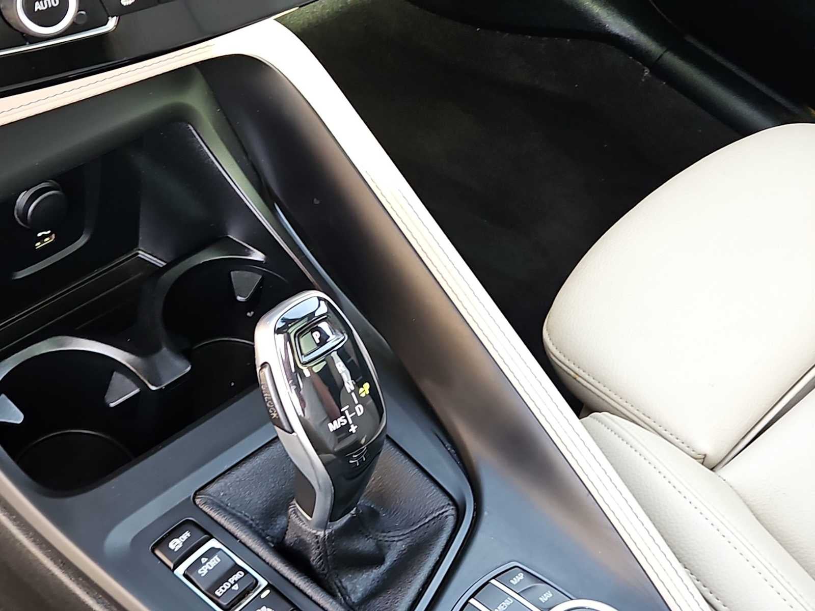 2022 BMW X2 sDrive28i