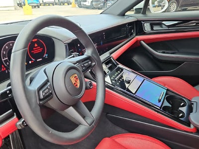 2026 Porsche Panamera 4