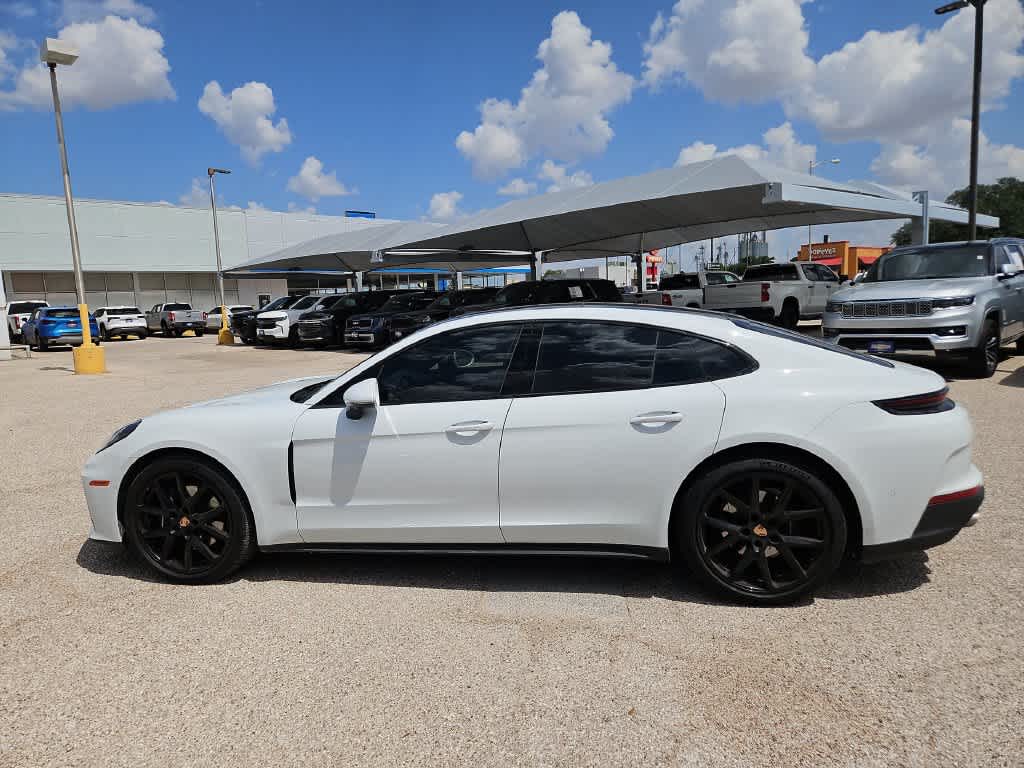 2026 Porsche Panamera 4